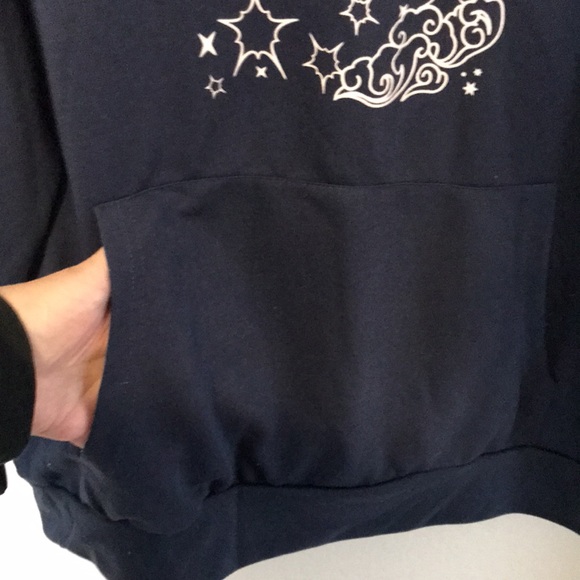 HOODIE SWEATSHIRT DARK BLUE SUN SIGN ON FRONT SIZE L BY RUMWE NWOT - Picture 4 of 5